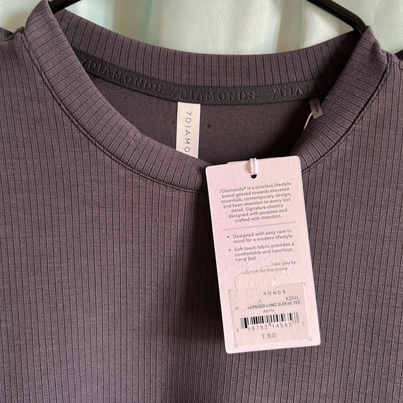 7Diamonds Ribbed Gray Top - Picture 9 of 10